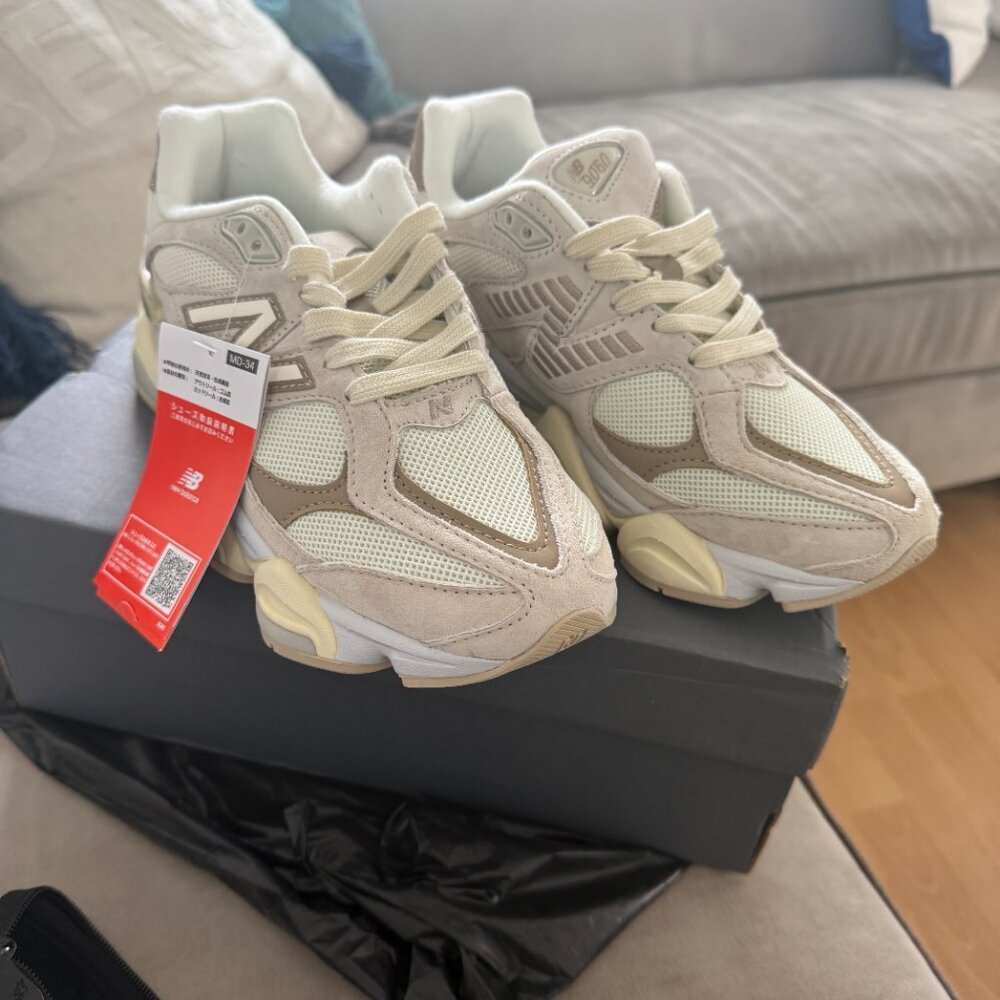 New Balance Sneakers